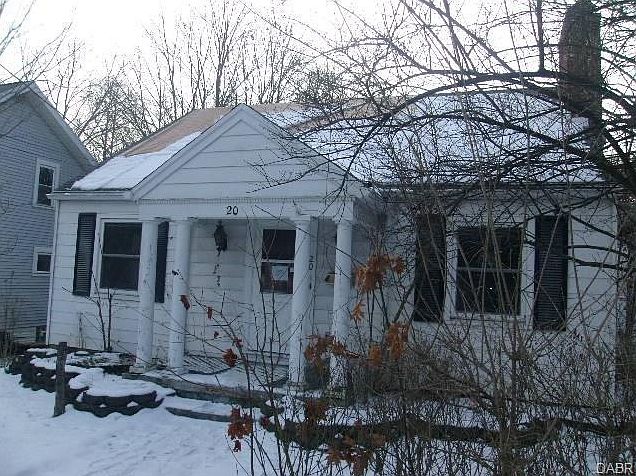 1st image of 20 Cedarlawn Dr
