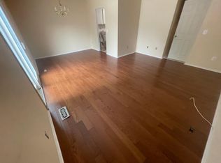 8321 Amity Cir, Gaithersburg, MD 20877