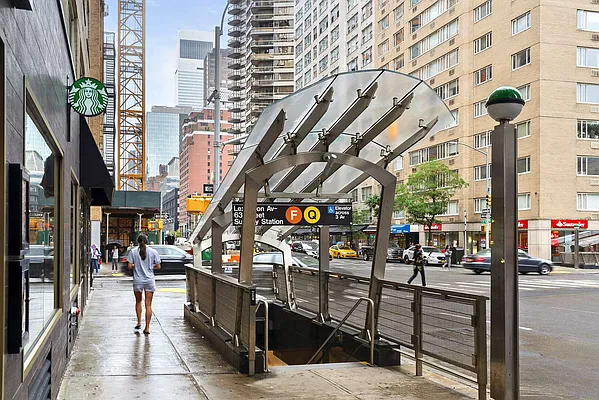 Sold by Compass | media 20