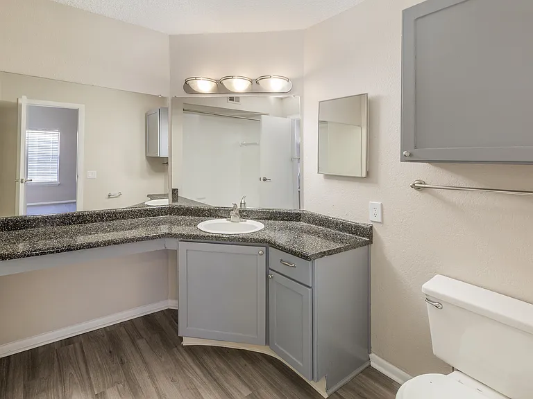 Winridge Apartments and Townhomes — Photo 16