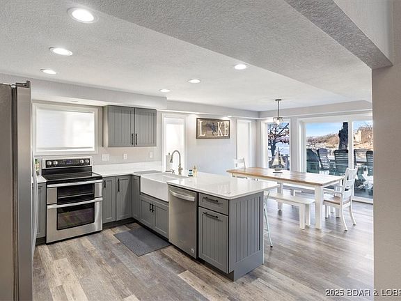 2nd image of 1205 Woodland Shrs