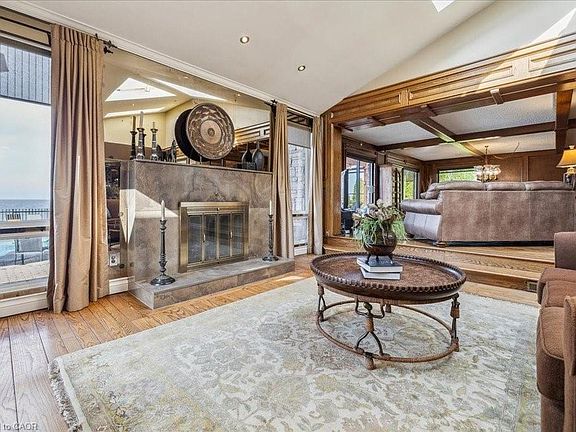 4th image of 7 Lakegate Dr