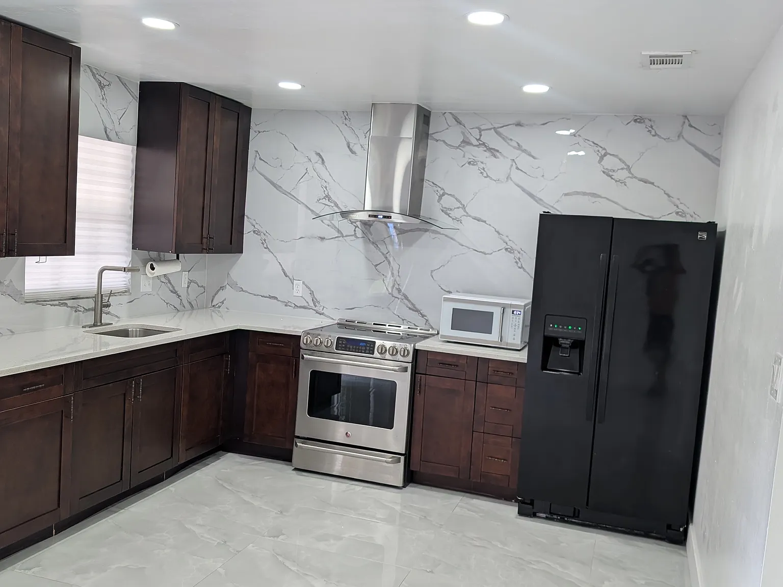 3 bed, 1500 sqft, $2,800 — Photo 1