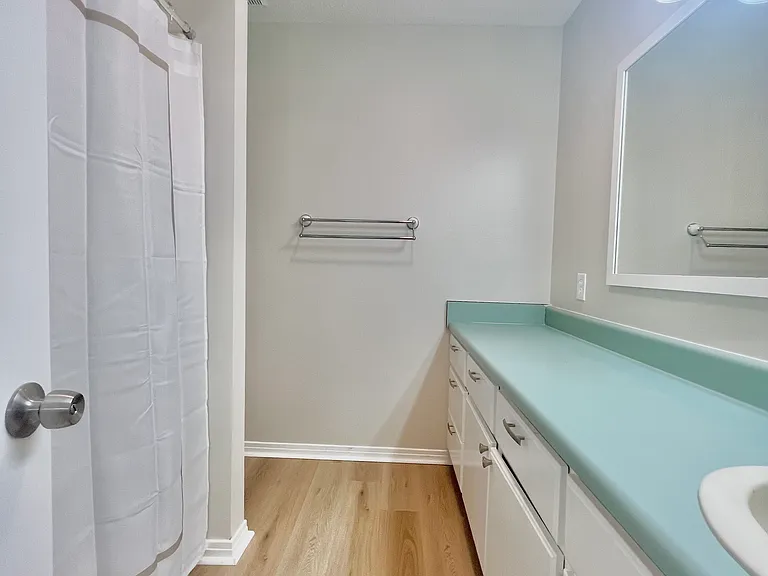 102 Laguna Cir — Photo 12