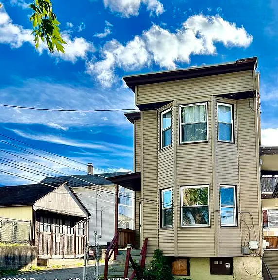 642 Alder St #2 — Photo 1