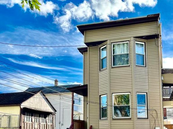 642 Alder St APT 2