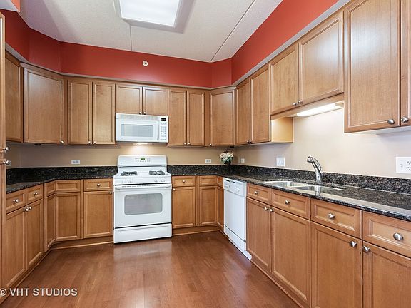 5th image of 455 W Wood St Unit 205