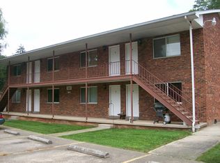28 Stewart Park APT F, Cross Lanes, WV 25313