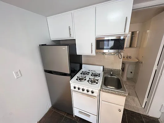 Rented by Best Apartments North Inc | media 8