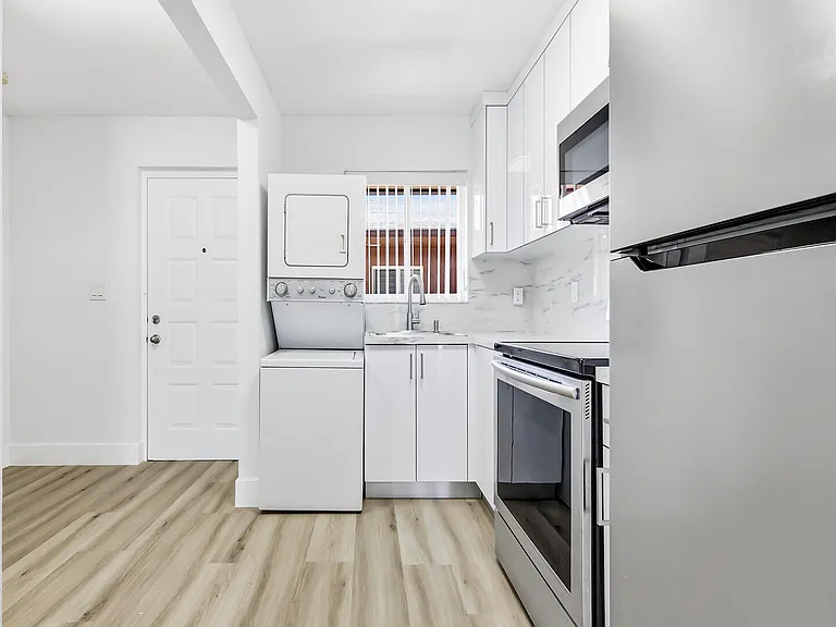 2925 W 80th St #208 — Photo 15