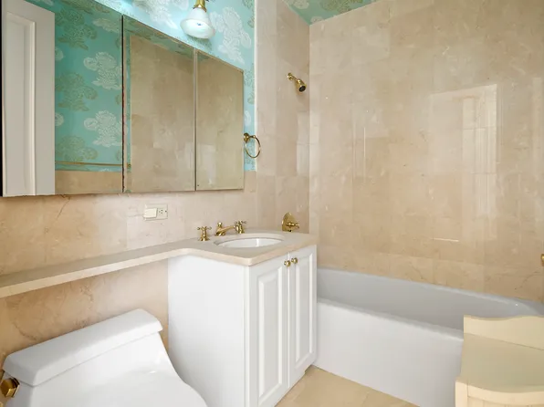 351 East 51st Street 10A image 7 of 8