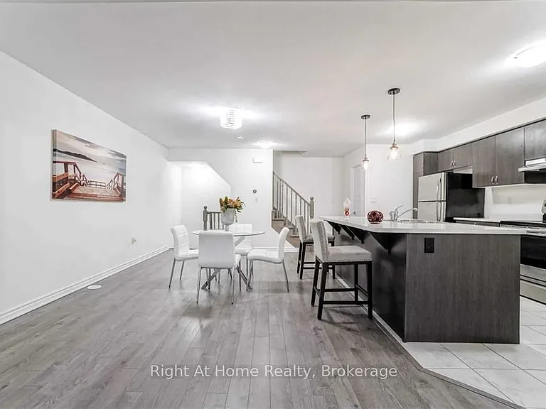 297 Murlock Hts — Photo 7