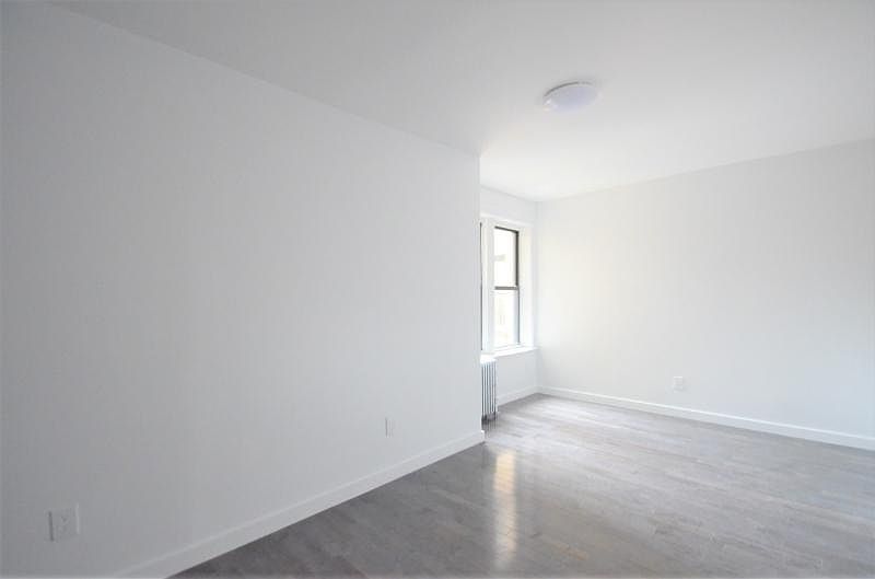 1st image of 2710 Morris Ave APT 4K