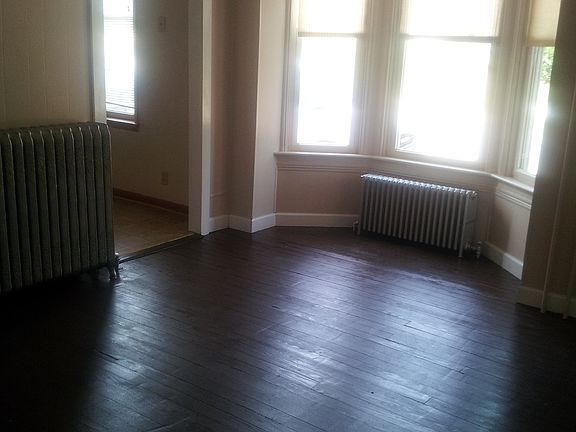 1st flr living room