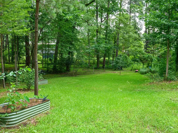 569 Spring Lake Dr, Shreveport, LA 71106