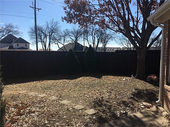 4th image of 9905 Belfort Dr