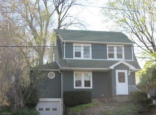 80 Degraw Ave, Teaneck, NJ 07666