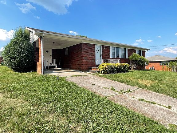 2nd image of 355 Belle Meade Cir