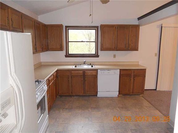 4th image of 644 Oakview Dr