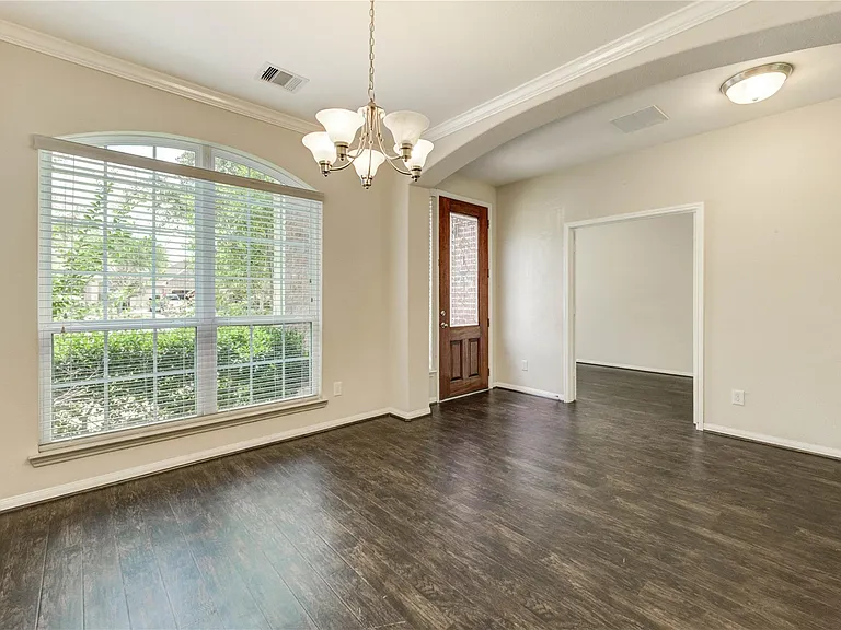 43 Amaifi Dr — Photo 4
