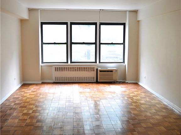 4th image of 120 E 36th St APT 3D