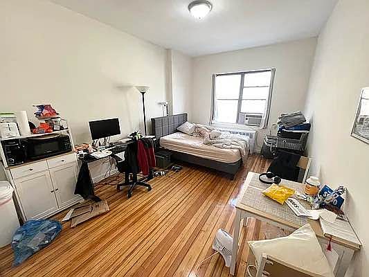 1st image of 10 W 76th St #5