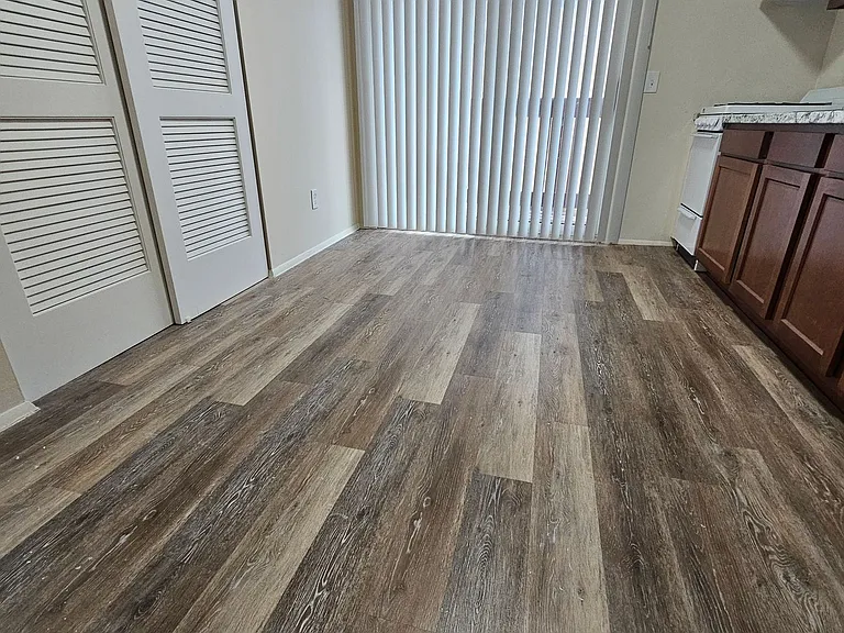 3906 W Sylvania Ave — Photo 17