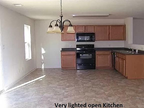 3rd image of 195 Sagebrook Dr