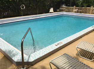 6005 SW 25th St, Miami, FL 33155