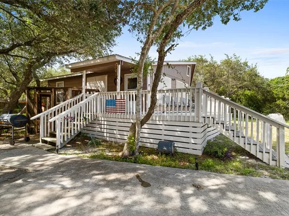 245 Griffith Dr, Rockport, TX 78382