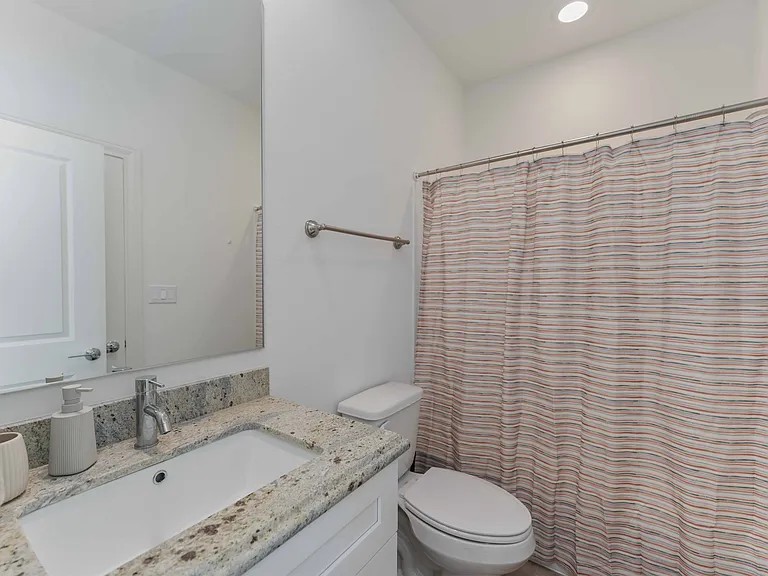 5117 Briscoe St — Photo 17