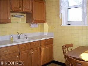4th image of 7436 Outlook Ave