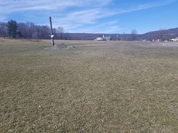 4th image of 8293 Route 104