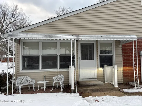 21 Snowberry Lane #A, Whiting, NJ 08759