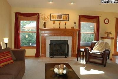 3rd image of 128 Deer Valley Dr