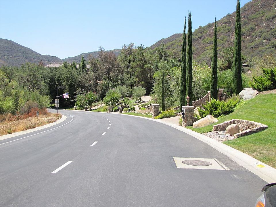 2nd image of 22233 Bear Creek Dr N