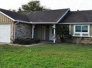 5915 Ollia Cir, Pasadena, TX 77505
