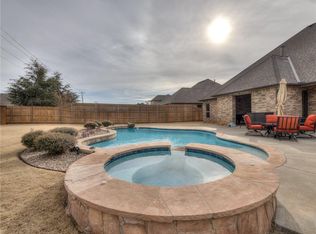 12504 Stonecrest Ln, Oklahoma City, OK 73142