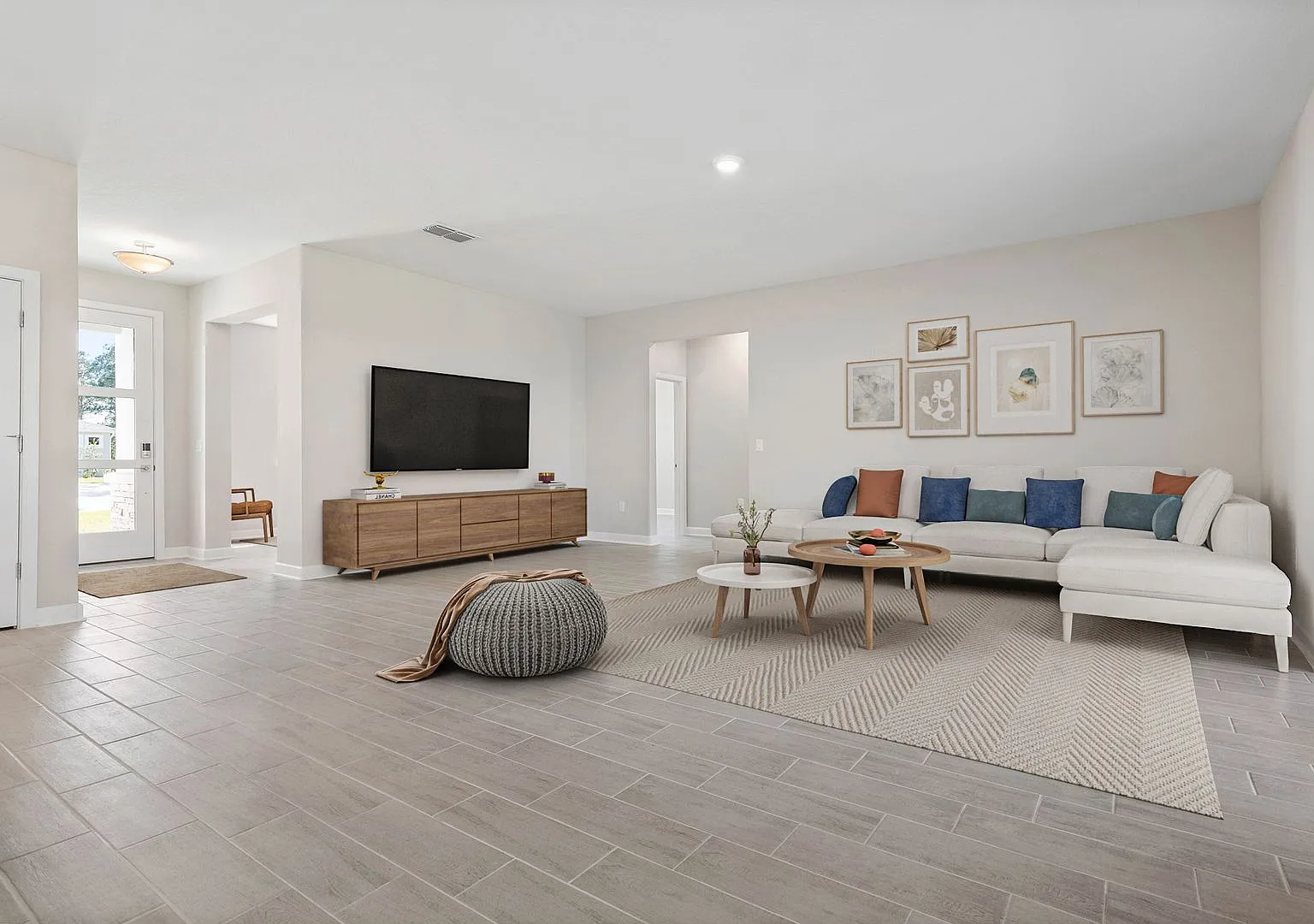Modern Home Quiet Location with Easy I-75 Access — Photo 2