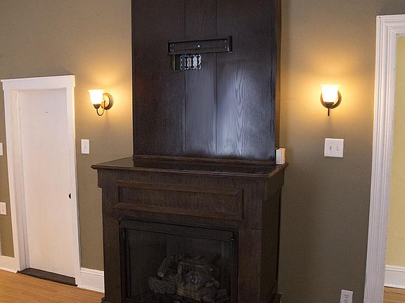 4th image of 1356 Penn Ave #L-d