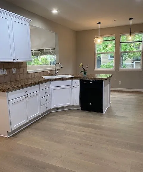 1907 Juneberry Ct NE — Photo 12