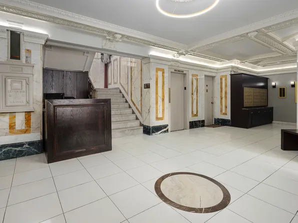 55 West 95th Street image 7 of 9