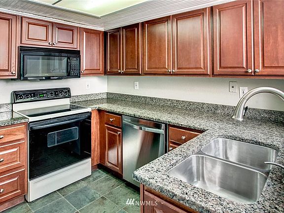 4th image of 9470 Redmond Woodinville Rd NE APT C219