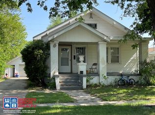 609 W 15th St, Grand Island, NE 68801