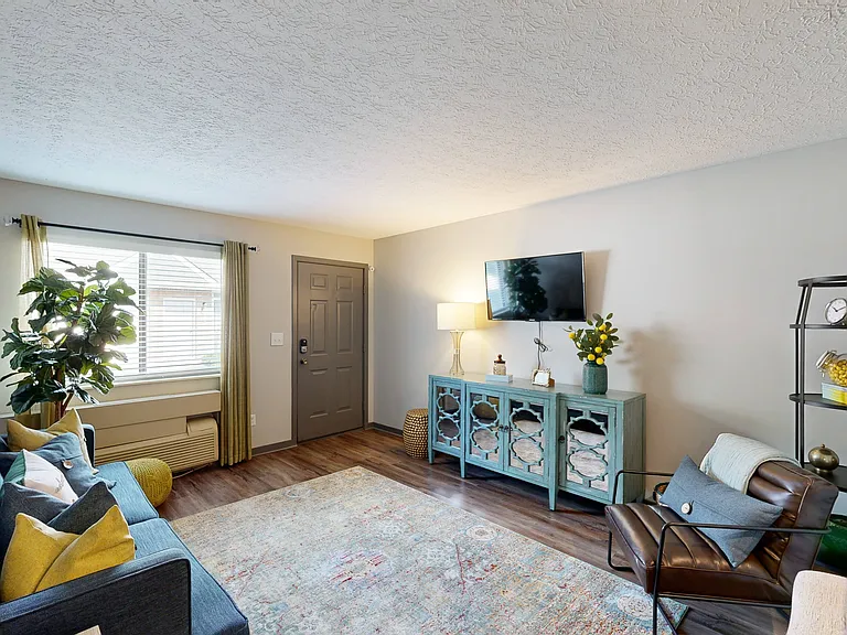 Springburne at Polaris Apartments — Photo 9