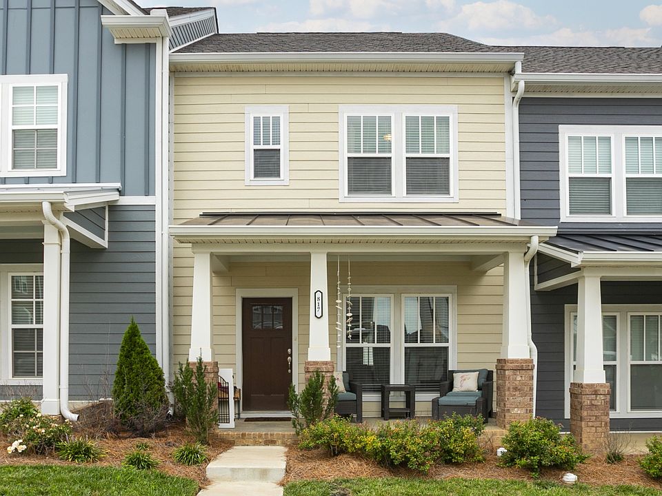 1st image of 817 Goswell Dr