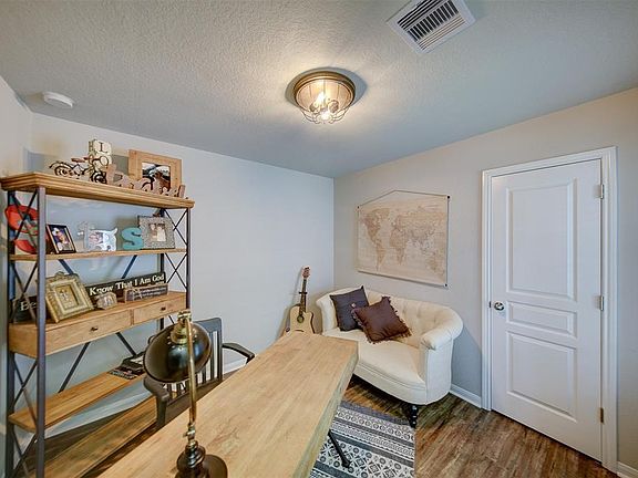 5th image of 263 Sea Breeze Dr
