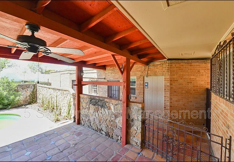 3030 Aurora Ave — Photo 49