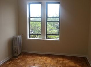 9610 37th Ave APT E6, Corona, NY 11368