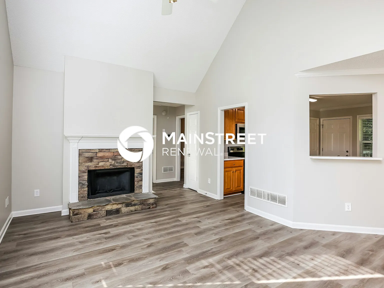 150 Vaughn Spur Ne — Photo 3